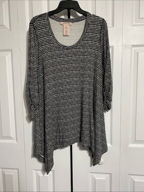 Philosophy tunic stretch knit top size LARGE